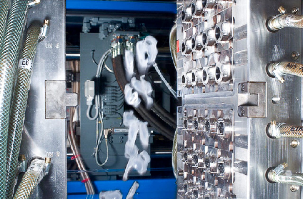Completely automated assembly processes Completely automated assembly processes